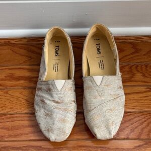 TOMS Women's Dragonfly Patterned Flats
